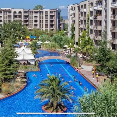 Beautiful Deluxe 2-bed In Sunny