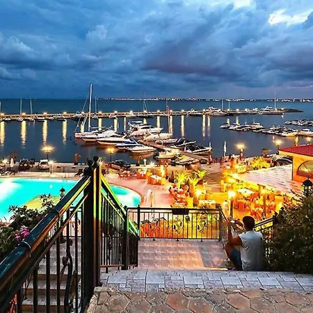 Beautiful Deluxe 2-bed In Sunny Apartment Sunny Beach