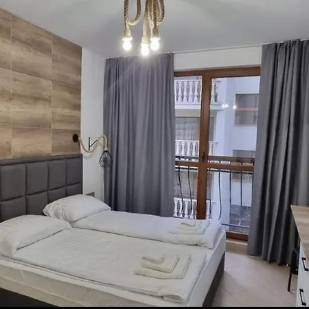 Apartment Beautiful Deluxe 2-bed In Sunny *